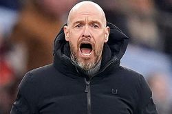 Thảm bại trước Man City, Ten Hag được liên hệ với HLV Troussier khi khẳng định 'MU vẫn đang tiến bộ'