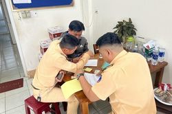 Đắk Lắk: Phạt 5 triệu đồng, tước giấy phép lái xe 2 tháng tài xế lái xe khách vượt đèn đỏ