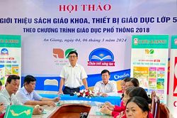 Hơn 2.400 cán bộ quản lý và giáo viên An Giang tiếp cận sách giáo khoa lớp 5