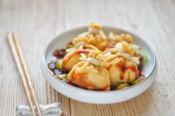 Đậu phụ đừng chỉ mãi chiên rán, mang làm món này ngon hơn nhiều
