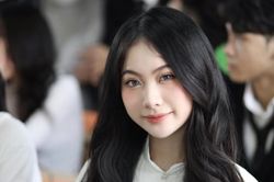 Nữ sinh từng gây sốt vì vài giây lên thời sự: Kết quả thi ĐH khiến netizen shock, nhan sắc càng ngày càng xinh