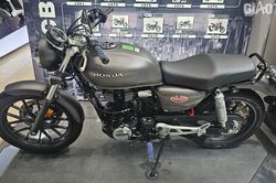 Cận cảnh Honda CB350 H'ness giá 130 triệu đồng tại đại lý