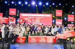 Thí sinh tài năng có cơ hội nhận học bổng khi xét tuyển học bạ tại UEF
