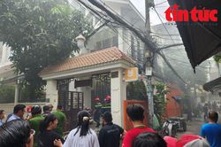 TP Hồ Chí Minh: Cháy quán cà phê trong hẻm, nhiều người hoảng loạn tháo chạy