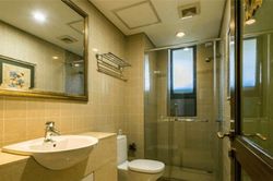 Cửa phòng tắm không được đối diện với 4 nơi này, ảnh hưởng đến sức khỏe và tài lộc