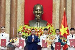 Chủ tịch nước trao Quyết định bổ nhiệm chức danh Kiểm sát viên VKSND Tối cao