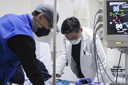 Các trường Đại học Y của Hàn Quốc xin thêm hơn 3.400 chỉ tiêu bác sỹ nội trú