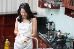 Chồng gần như phát điên với sở thích của tôi, đặc biệt khi nhìn thấy món đồ tôi đặt từ nước ngoài về