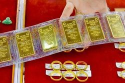 Giá vàng trong nước và thế giới xác lập kỷ lục mới