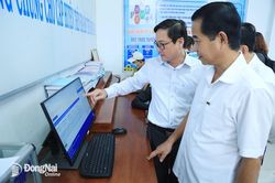 Trông chờ vào những cam kết