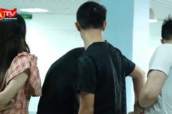 Sự thật đằng sau những lời hứa 'việc nhẹ lương cao' tại nước ngoài