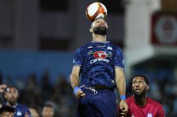 Chuyên gia Đoàn Minh Xương: 'Các đội cuối bảng V-League nỗ lực tìm đường thoát hiểm'
