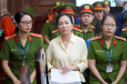 Trưởng ban kiểm soát SCB nghỉ việc được bà Trương Mỹ Lan tặng 20 tỷ đồng