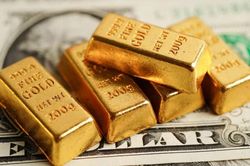 Giá vàng thế giới 8/3: 65,4 triệu đồng/lượng, đạt đỉnh kỷ lục mới