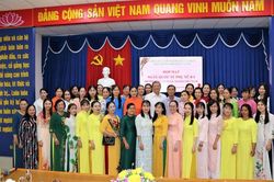 Ngày vui của những phụ nữ thầm lặng làm công tác môi trường