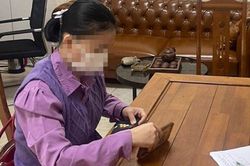 Nữ tài xế sẽ bị phạt 40 triệu trong vụ va chạm giao thông ở Trần Cung