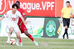Tuấn Anh rời HAGL, nghịch lý ở đội bóng của bầu Đức