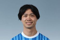 Yokohama FC phản ứng trước việc Công Phượng được gọi vào ĐT Việt Nam