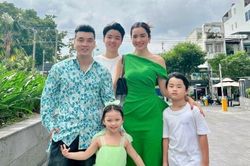 Ưng Hoàng Phúc dắt nhiều cô gái về ra mắt nhưng ba mẹ không nói chuyện, tới Kim Cương thì khác