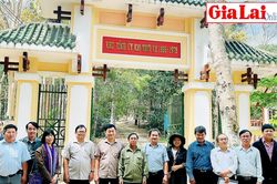 Sinh hoạt chuyên đề ghép: 'Phát huy truyền thống khu căn cứ trong xây dựng nông thôn mới'