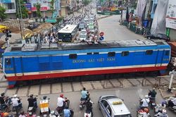 Hơn 1.600 tỷ đầu tư cải tạo, nâng cấp đường ngang qua đường sắt