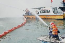 Đà Nẵng cần thêm nhiều phương tiện chữa cháy trên sông và biển