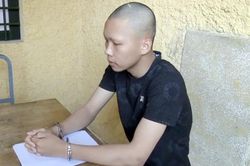 Bắt đối tượng không đội mũ bảo hiểm, lạng lách tông gẫy chân cán bộ Công an