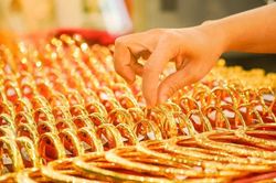 Bộ Tài chính phản hồi về đề xuất tính thuế GTGT khi mua bán vàng