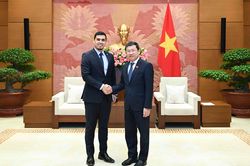 Chủ nhiệm Ủy ban Đối ngoại Vũ Hải Hà tiếp Đại sứ Venezuela tại Việt Nam