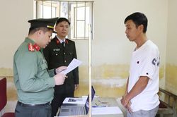 Khởi tố, bắt tạm giam đối tượng chống Nhà nước