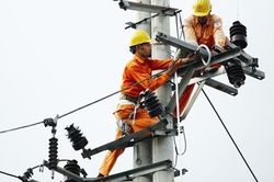 Tháo gỡ vướng mắc để đường dây 500kV mạch 3 về đích đúng tiến độ
