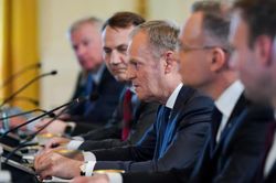 Thủ tướng Ba Lan 'nói gắt' về viện trợ cho Ukraine