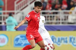 Chuyện của V-League, chuyện của HLV Troussier