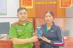Người phụ nữ trả lại 50 triệu đồng cho người chuyển khoản nhầm