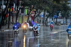 Thời tiết hôm nay ngày 13/3/2024: Bắc Bộ đêm lạnh, ngày nóng