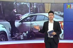 Hung hăng cầm mũ đập phá xe ô tô sau va chạm nhẹ