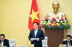 Ủy ban Thường vụ Quốc hội xem xét công tác nhân sự, thành lập 2 thành phố mới, chất vấn 2 Bộ trưởng