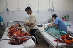 185 người nhập viện nghi ngộ độc thực phẩm sau khi ăn cơm gà