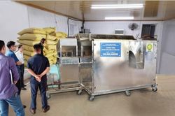 Khuyến công Điện Biên trợ sức nâng cao năng lực chế biến quả mắc ca