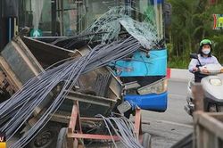 Loay hoay xử lý xe ba bánh tự chế