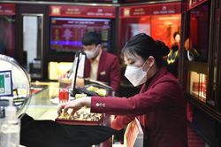 Giá vàng quay đầu giảm