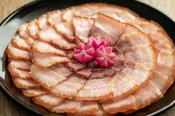 Giá heo hơi hôm nay 16/3: Giá heo hơi tăng cao, cán mốc 61.000 đ/kg; cần tạo phong trào chăn nuôi an toàn sinh học