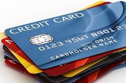 Những lưu ý về lãi suất khi sử dụng thẻ tín dụng