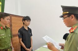 Sử dụng tiền giả, một sinh viên vừa tốt nghiệp Đại học bị khởi tố