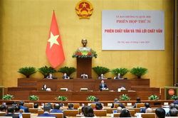 Nghiêm cấm cán bộ bảo hiểm tư vấn sai, tranh giành, lôi kéo khách mua bảo hiểm
