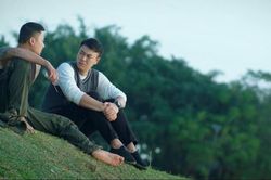 Phim 'Người một nhà' - Hành trình hàn gắn vết thương của hai anh em sinh đôi