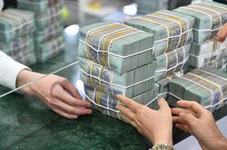 Gửi ngân hàng 8,5 triệu đồng bao lâu mới nhận được 8,8 tỷ?