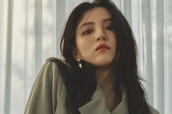 Han So Hee gây ngán ngẩm với hành động này khi về Hàn giữa 'tâm bão'