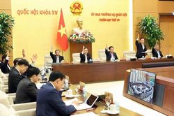 Thông qua nghị quyết thành lập TP Bến Cát và TP Gò Công