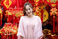 Khánh Thi nỗ lực giảm cân sau sinh, tự thưởng cho bản thân khi thấy 'quả ngọt'